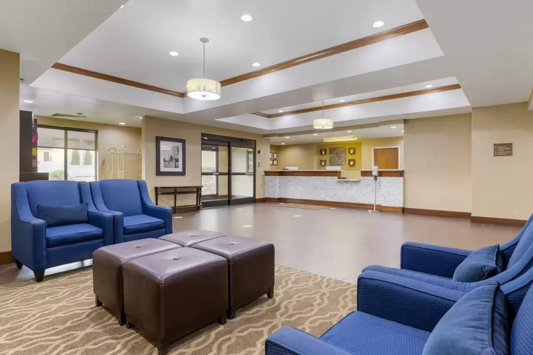 Others 3, Comfort Suites, Washington