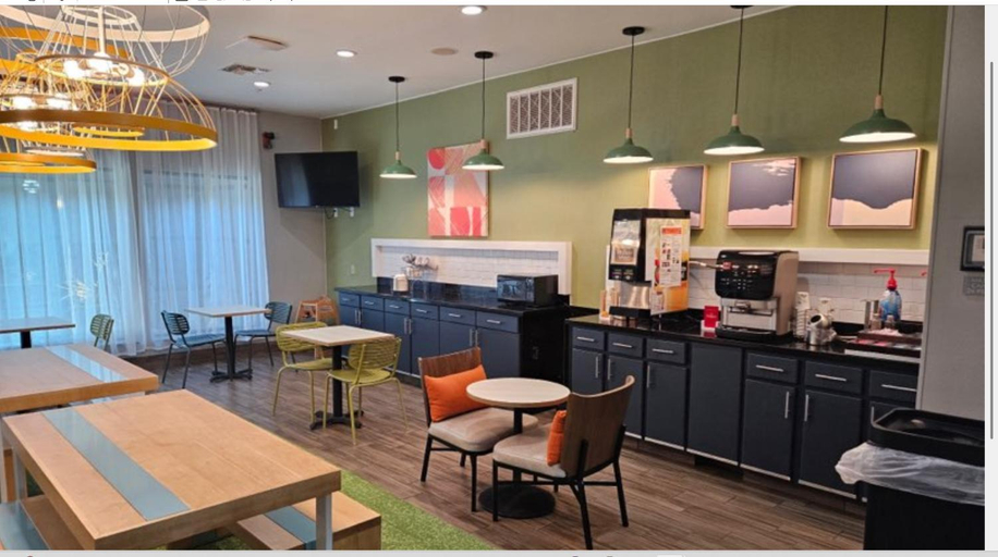 Food & Drinks 5, Spark by Hilton Fort Stockton, Pecos