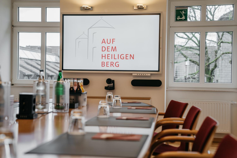 Business Facilities 5, Gastehaus Auf dem Heiligen Berg B&B, Wuppertal