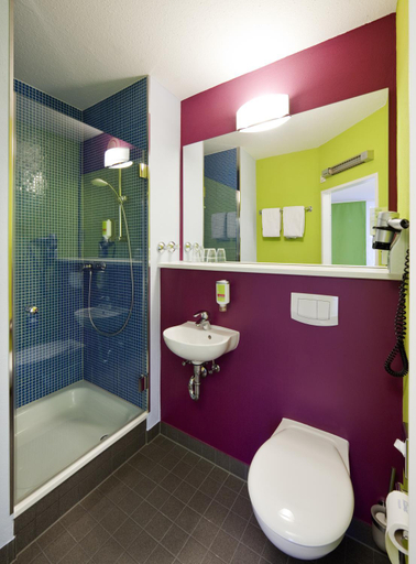 Bathroom 4, Ibis Styles Duesseldorf Neuss Hotel, Rhein-Kreis Neuss