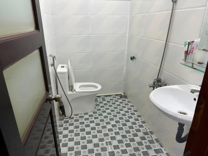 Bathroom 3, San Vuon Hotel Khanh Hoa, Ninh Hòa