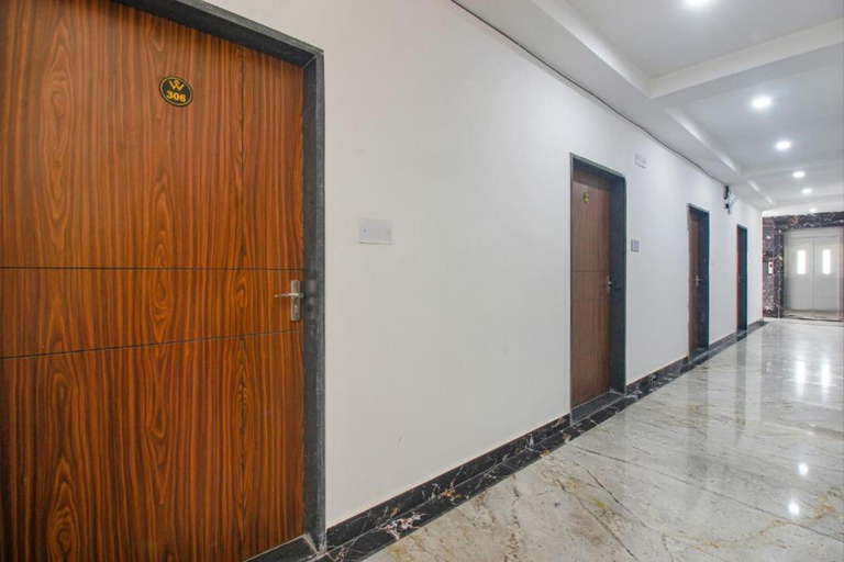 Public Area 2, FabHotel DSR Hotel & Suites - Nr Hitech City Railway Station, Hyderabad