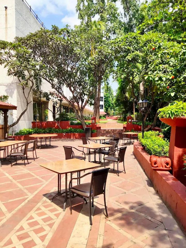 Food & Drinks 5, Taj Banjara, Hyderabad