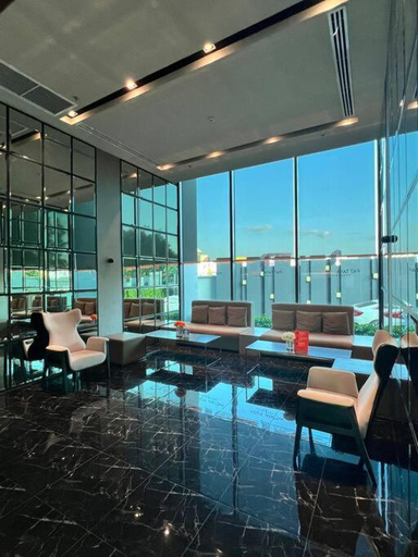 Others 4, POSH infinity pool apartment, Pattaya