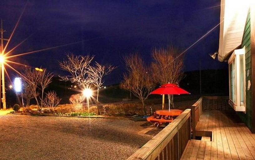 Exterior & Views 5, Taean Mongsanpo Pine and Apple Pension, Taean