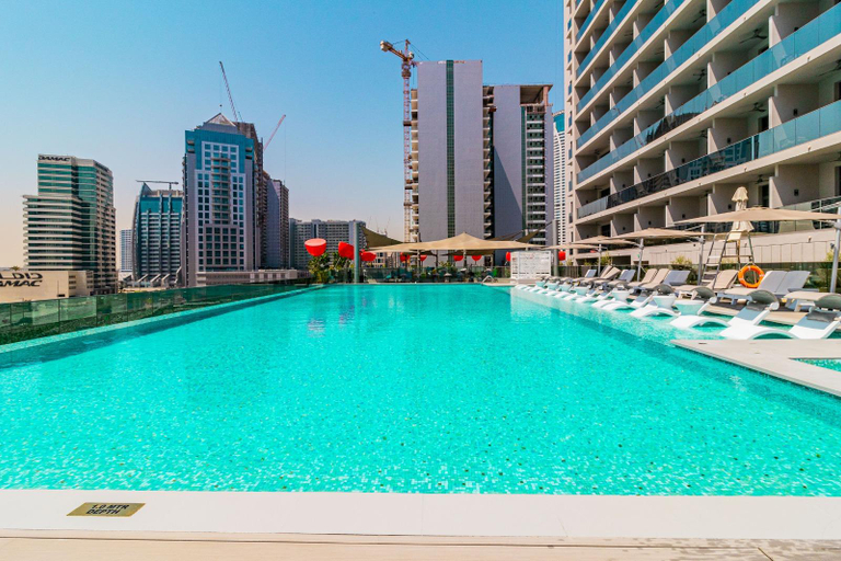 Sport & Beauty 2, Modern Studio High Floor Skyline View, Dubai