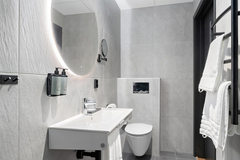 Bathroom 3, Hotel Riverside Avesta, BW Signature Collection, Avesta