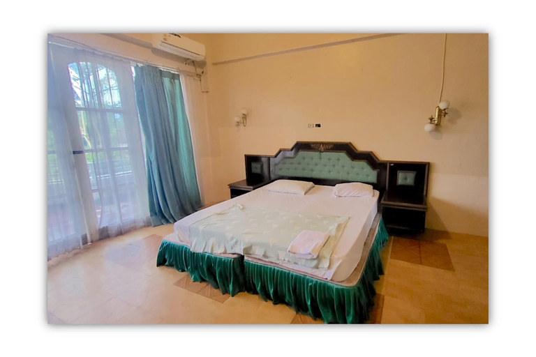 Bedroom, Makati Rio Hotel, Bengkulu