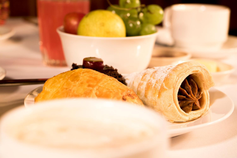 Food & Drinks 5, Pan American Hotel, Pedro Domingo Murillo