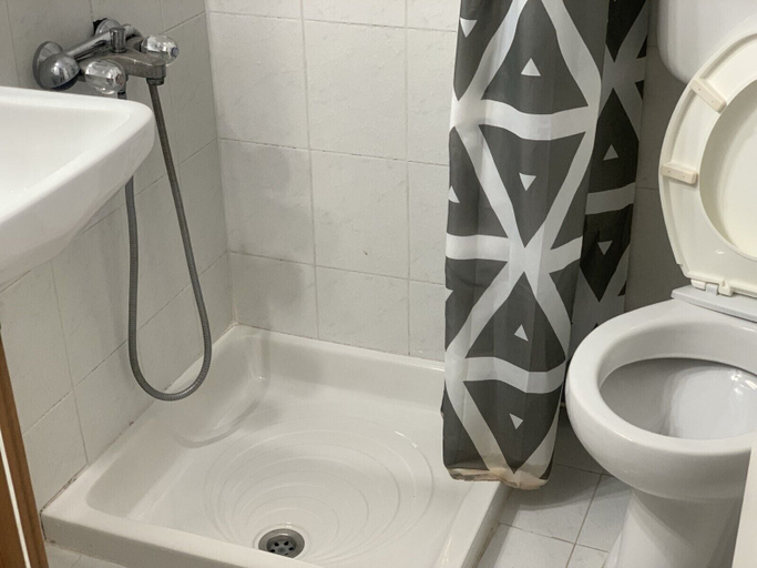 Bathroom, Lainas apartments, Central Macedonia