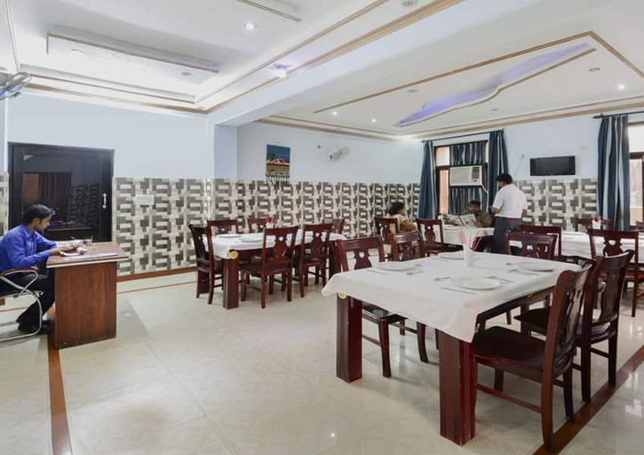 Food & Drinks, Hotel Prashant Palace, Agra