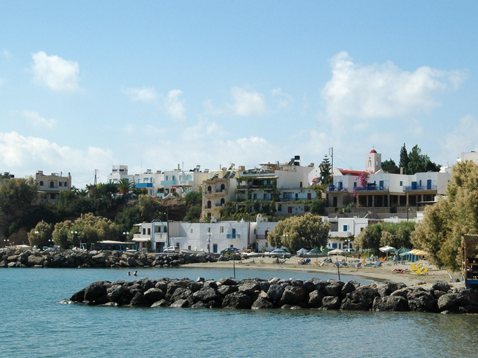 Others 2, Villa in Makry Gialos near Sandy Beach, Crete