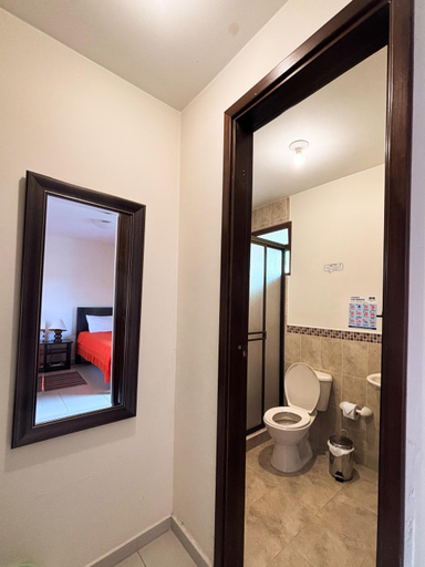 Bathroom, Hotel Villa Sofia, Duitama