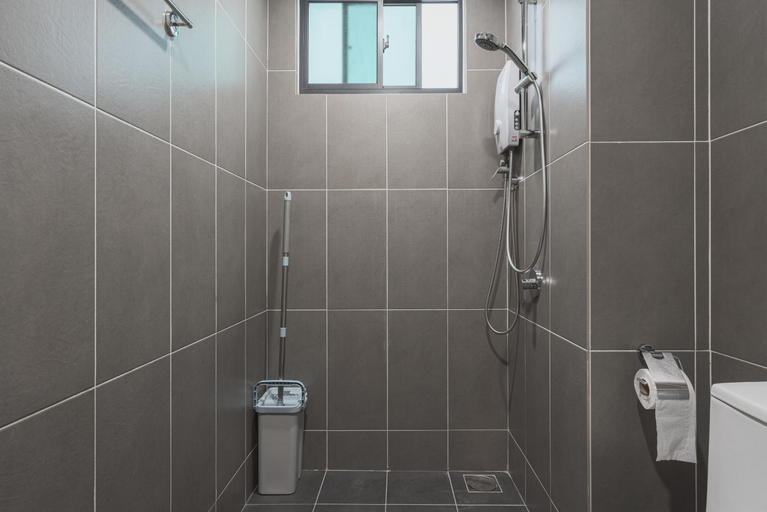 Bathroom 4, Greenfield Residence Bandar Sunway by Airhost, Petaling Jaya