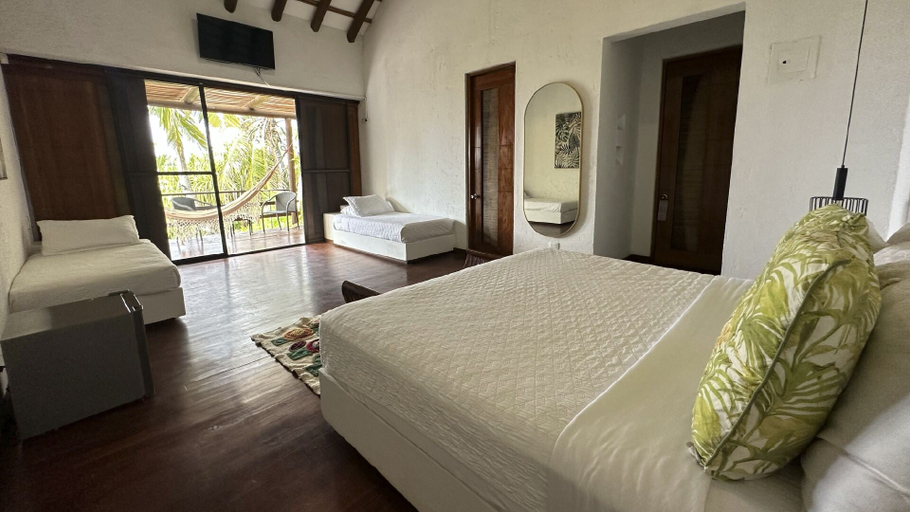 Bedroom 2, Hotel Acantilado de La Tierra by On vacation, San Andrés