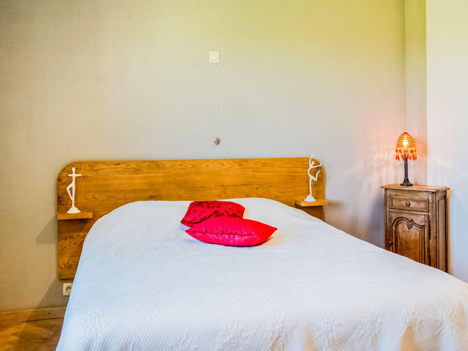 Bedroom 2, Villa in Bitvre with garden, Namur