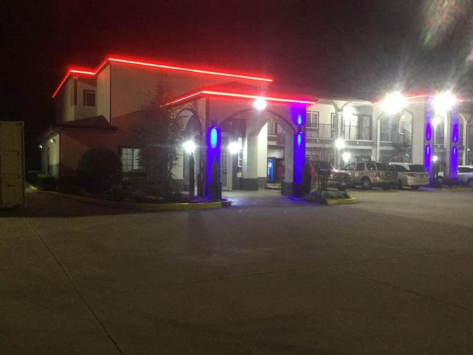 Others 5, Muskogee Inn and Suites, Muskogee
