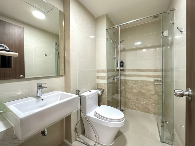 Bathroom 3, Urban Zen Saigon - Royal Apartment D4, District 4