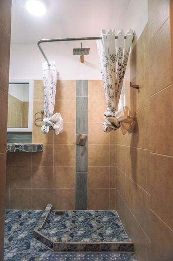 Bathroom 4, Ati Hostel & Beach Club, NA
