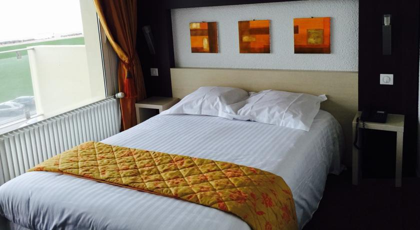 Bedroom 3, Hotel Windsor Contact Hotel, Seine-Maritime