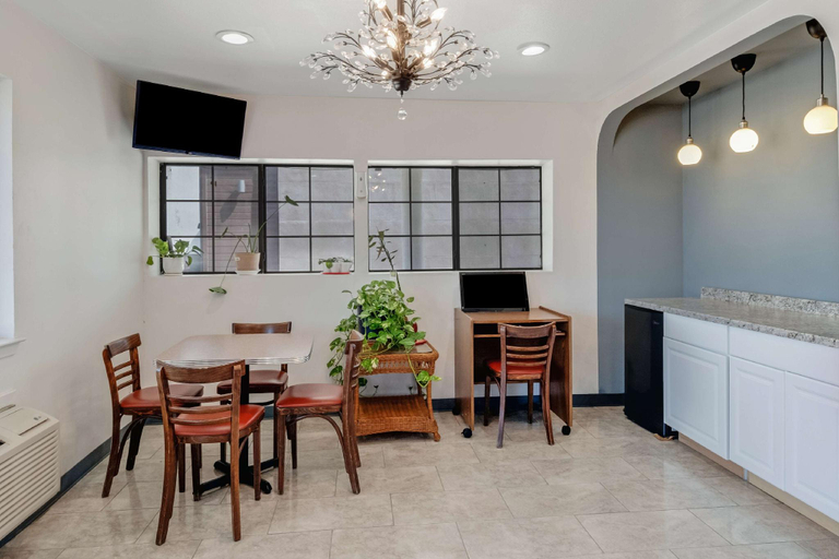 Food & Drinks 4, Americas Best Value Inn San Antonio Downtown Riverwalk, Bexar