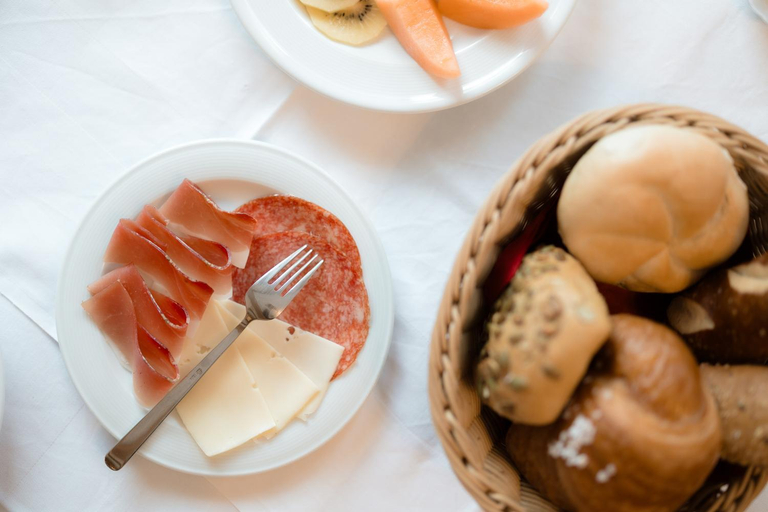 Food & Drinks 3, Apartment Hotel Elvis, Bolzano