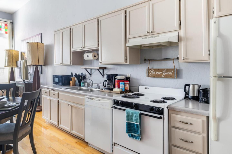 Others 5, Free Parking Loft Suite Walk to Conv Center, San Diego