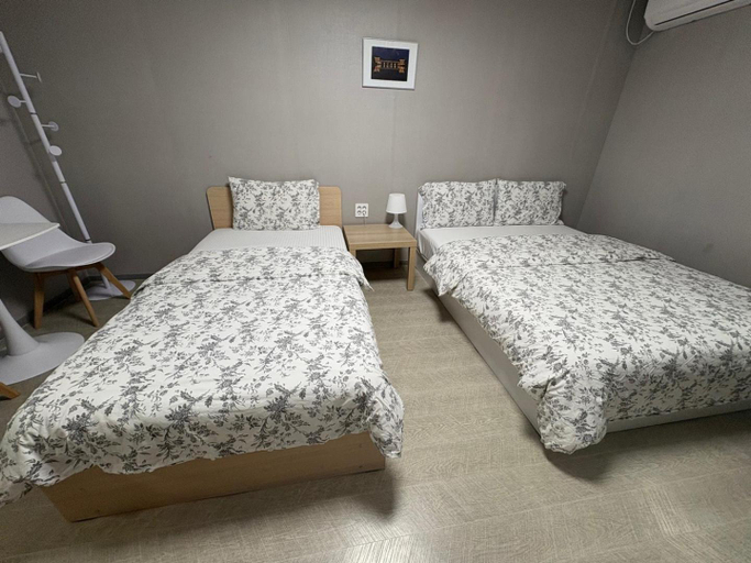 Bedroom 4, Gyeongju BongwhangMansion, Gyeongju