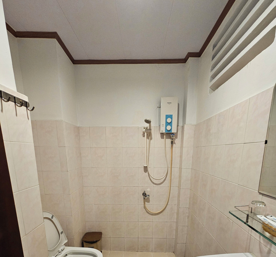 Bathroom 5, Trung Mai Hotel, District 5