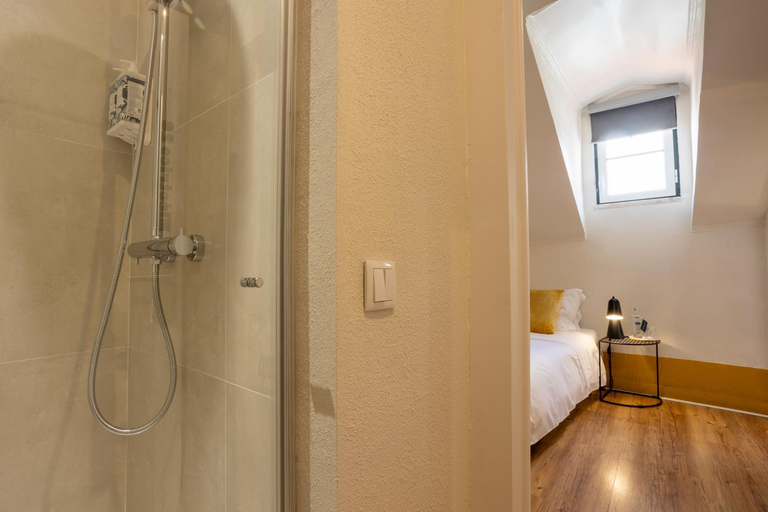 Bathroom 2, Lisbon Story Guesthouse, Lisbon