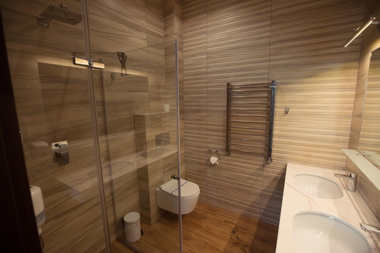 Bathroom 3, Hotel Rubin, Białobrzegi