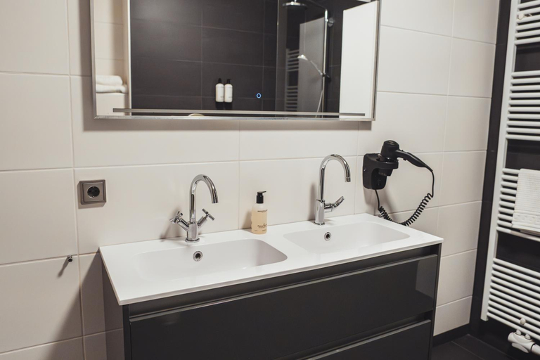 Bathroom 4, Boutique Hotel Bed&Bos, Best