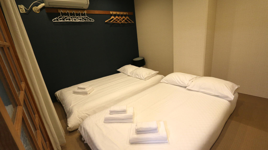 Bedroom 3, EG22 Elizabeth Garden, Osaka