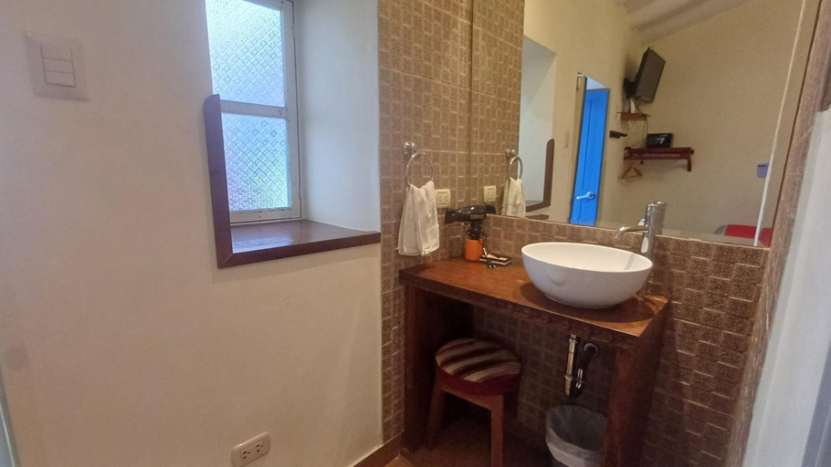 Bathroom 3, La Casa de Mayte, Cusco