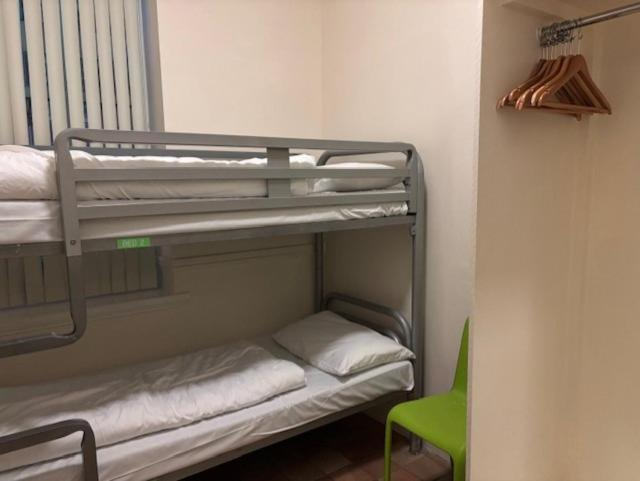 Bedroom 2, Oliver St. John Gogarty's Hostel, Dublin