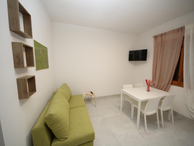 Others 5, Modern apartment near the beach, Rovigo