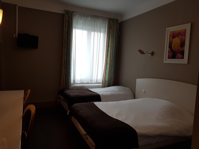 Bedroom 3, Hotel Restaurant La Sirene, Meuse