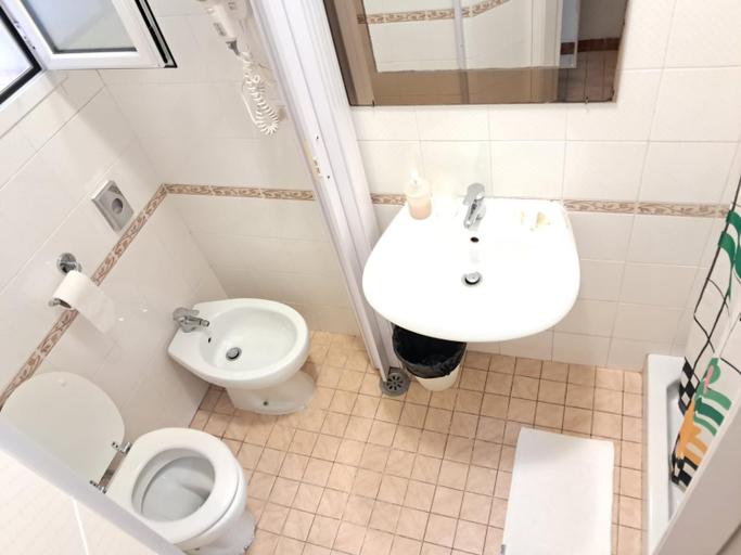 Others 5, NAHID ACCOMMODATION, Rome