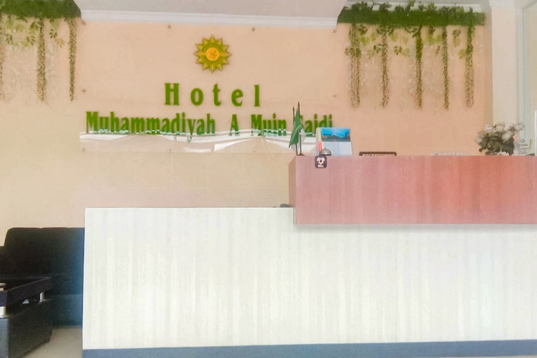 Lobby 4, RedDoorz Syariah @ Hotel Muhammadiah Padang Panjang, Padang Panjang