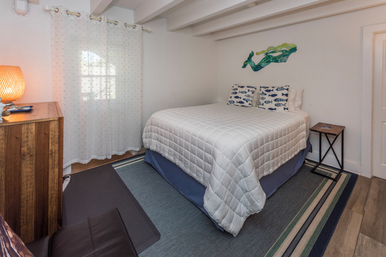 Bedroom 2, Beachcomber Resort At Montauk, Suffolk