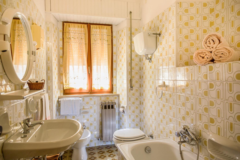 Bathroom 2, Albergo Centrale Scanno, L'Aquila