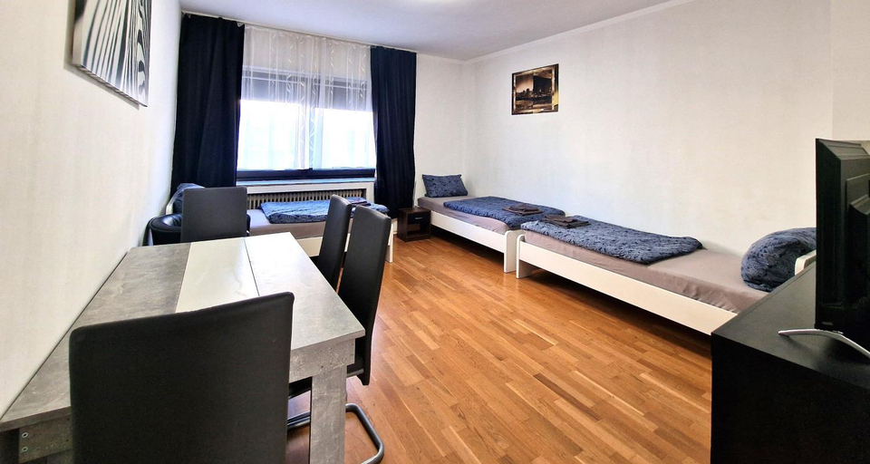 Bedroom 2, BS Oberhausen Comfort Zentral-Apartment, Oberhausen