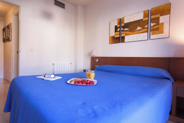 Bedroom 3, Apartamentos Marina Turquesa, Málaga