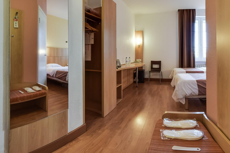 Bedroom 2, ibis Sibir Omsk Hotel, Omskiy rayon