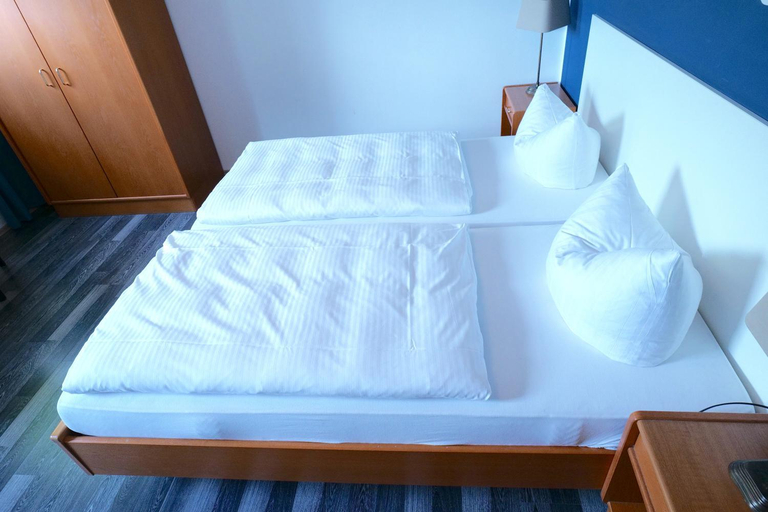 Bedroom 4, Hotel & Restaurant Am Bodden, Vorpommern-Rügen