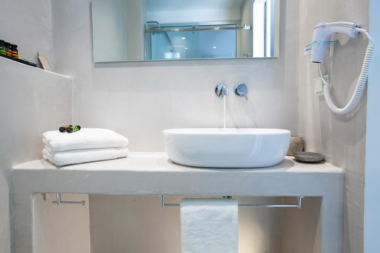 Bathroom 4, Odyssey, Ionian Islands