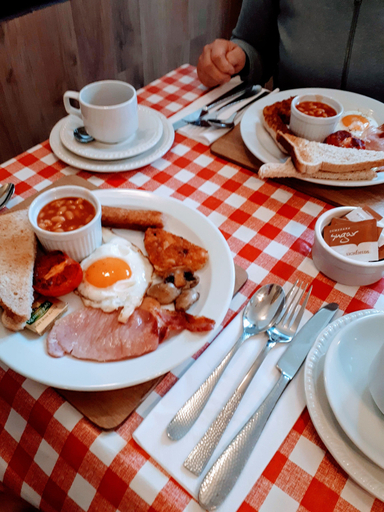 Food & Drinks 5, OYO No 3, Bath and North East Somerset