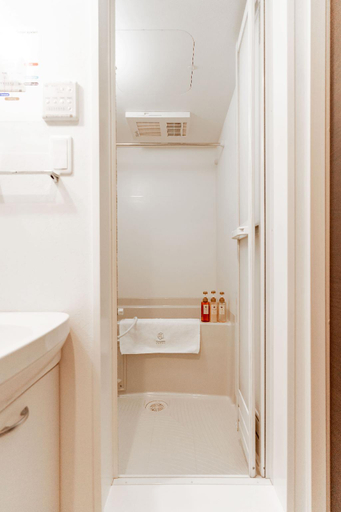 Bathroom 3, Chuan House Asahi, Osaka