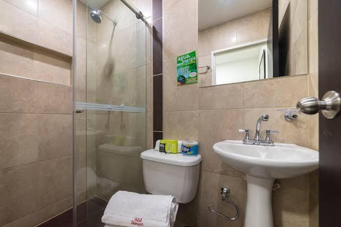 Bathroom, Depeapan, Santiago de Cali