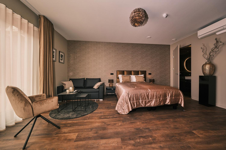 Bedroom 2, Stadshotel Weert, Weert